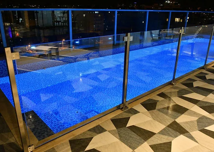 Luxury Rooftop Apartment In Netanya